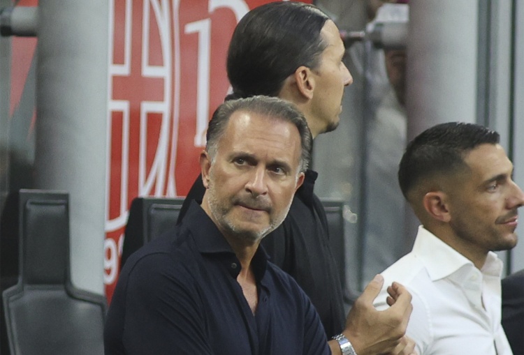 星空电竞平台-米体：红鸟资本创始人卡尔迪纳莱回访米兰，与球队高层及球员会面